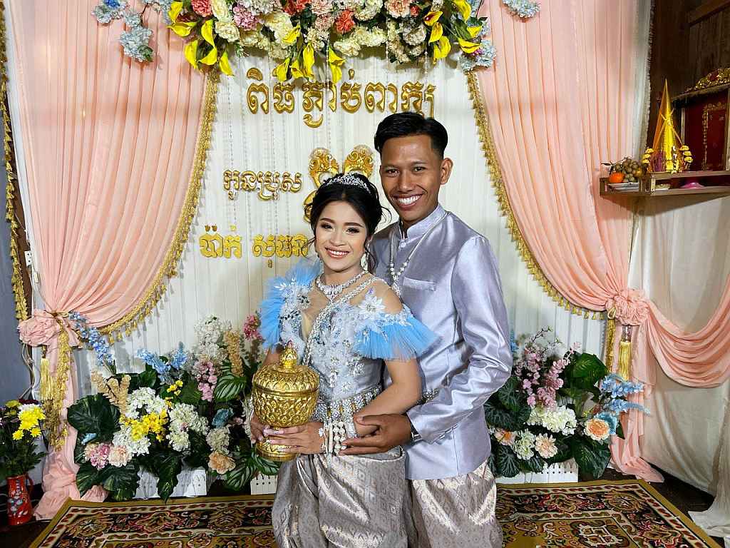 Sothon Gets Engaged